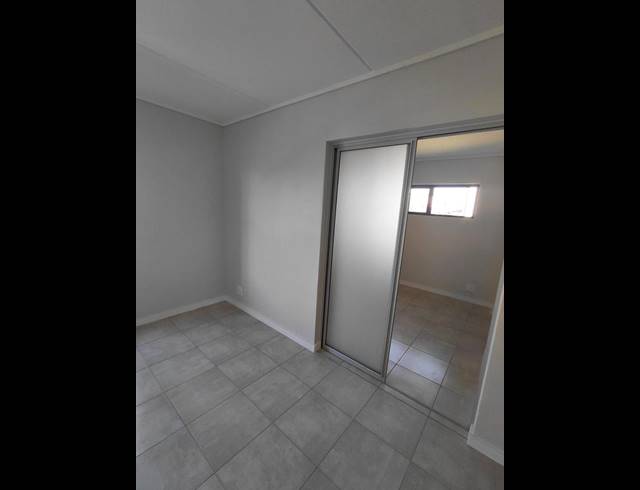 1 BEDROOM PROPERTY TO RENT IN LINBRO PARK